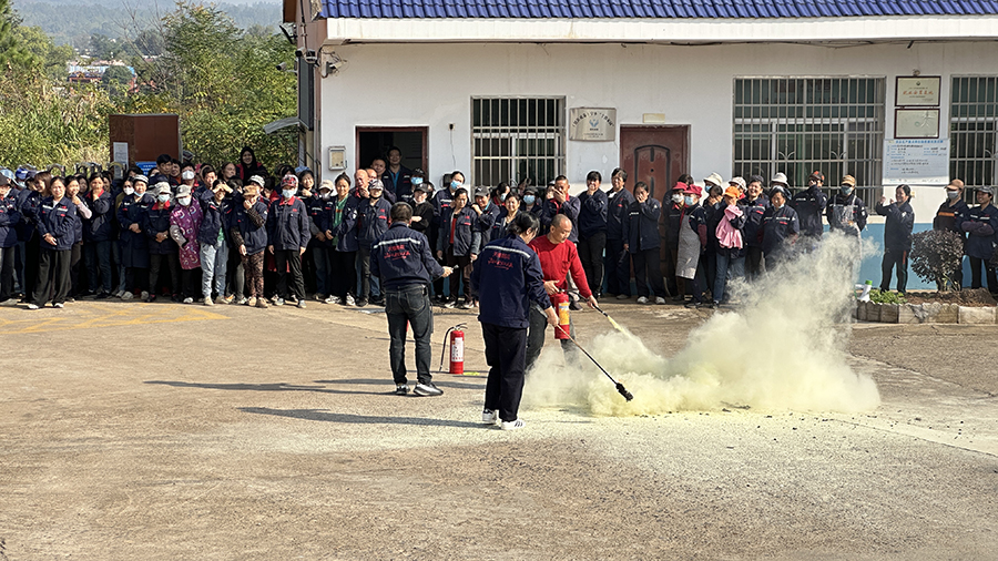 天禧烟花消防演练灭火